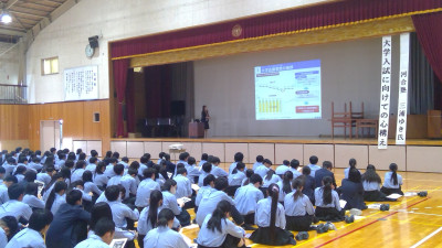 第２学年進路講演会